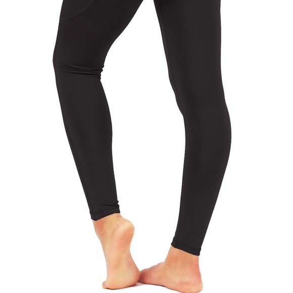 Full length Black leggings for workout with pocket - Picture 3 of 6